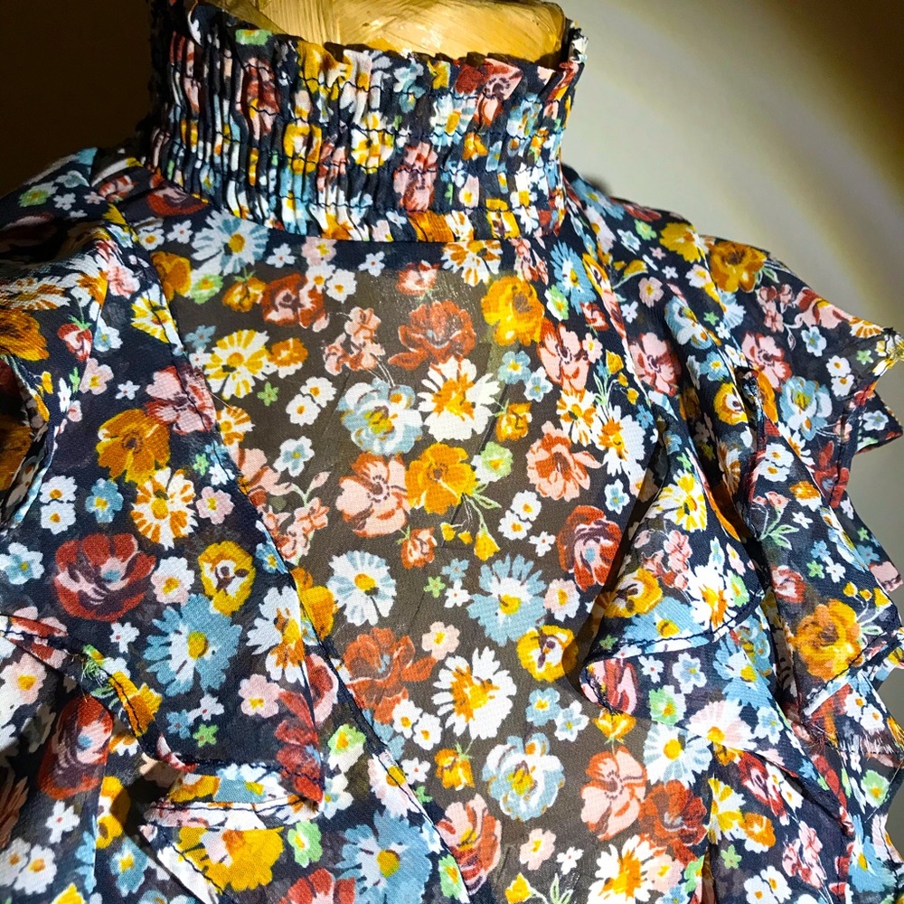Zara Floral Cropped Blouse